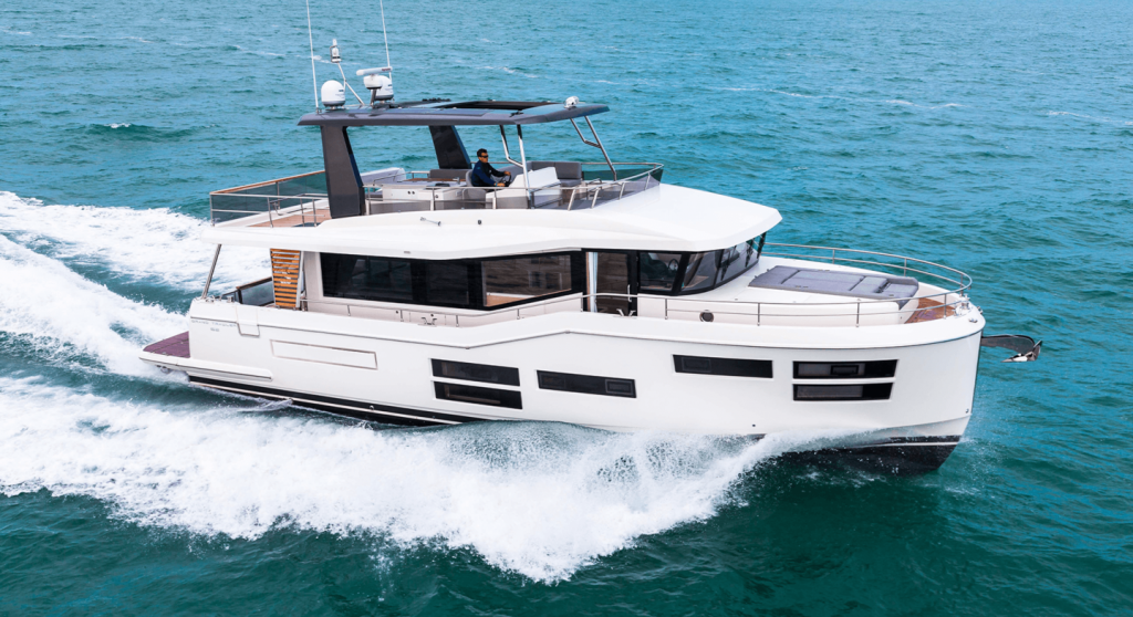 Beneteau Grand Trawler 62.png Beneteau Grand Trawler 62.png