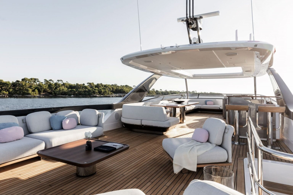 Azimut-Grande-26M-flybridge-1536x1024.jpg Azimut-Grande-26M-flybridge-1536x1024.jpg