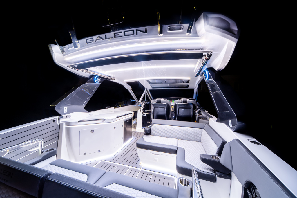 3 cockpit.jpg