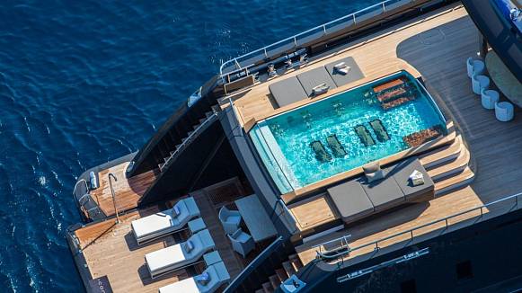 LOON yacht
