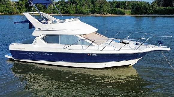 Яхта BAYLINER 288 DISCOVERY