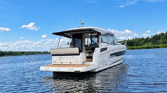 Яхта JEANNEAU NC 37