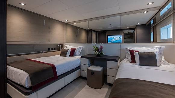 Яхта MAJESTY 175