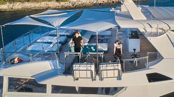 HAPPY ME yacht