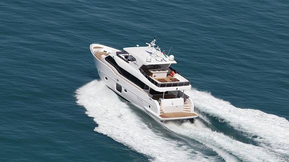 Яхта NOMAD 75