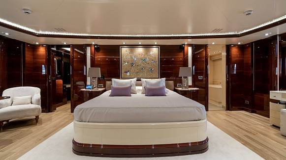 VERTIGO yacht