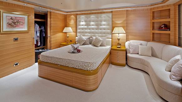 MIA RAMA yacht