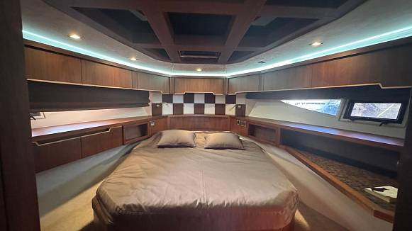 Яхта GALEON 445 HTS