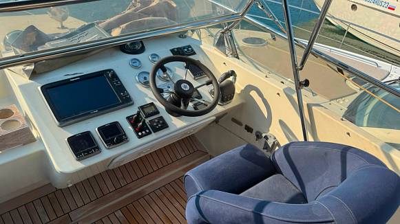 Яхта TARGA 44