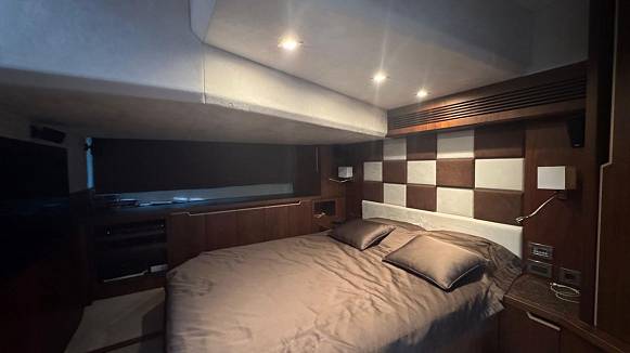 Яхта GALEON 445 HTS