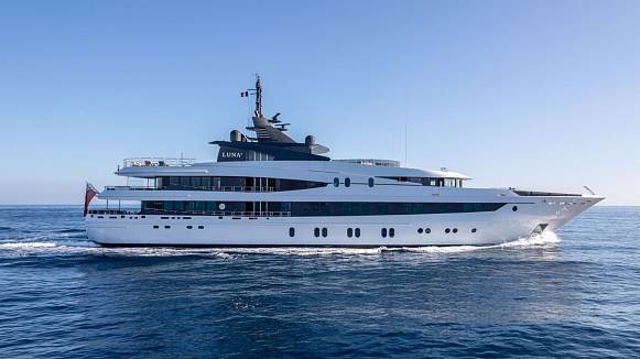 AHS yacht