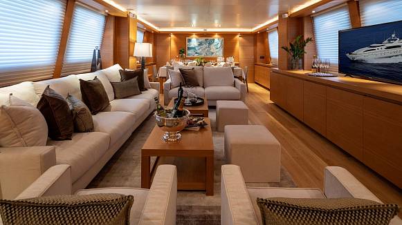 CELIA yacht