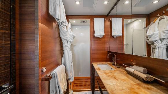 ECLAT yacht