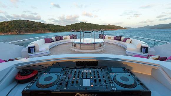 SOLANDGE yacht