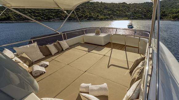 SEVENTH SENSE yacht