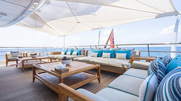 DEEP BLUE yacht
