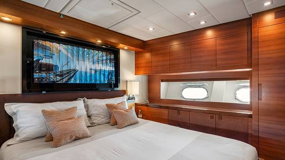 ECLAT yacht