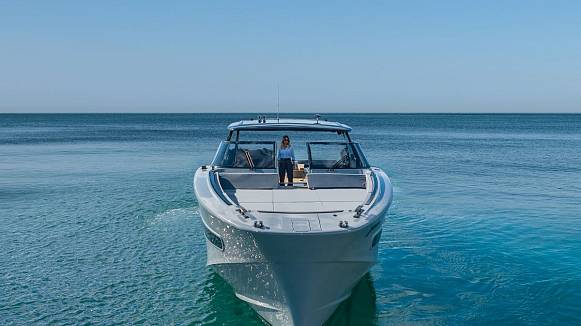 Яхта FIART P58