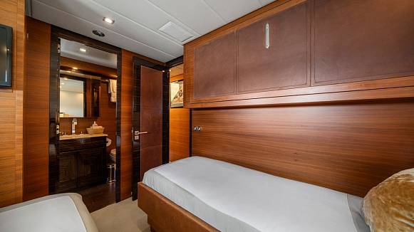ECLAT yacht