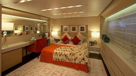 BURKUT yacht