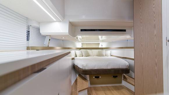 Яхта Fiart Seawalker 35