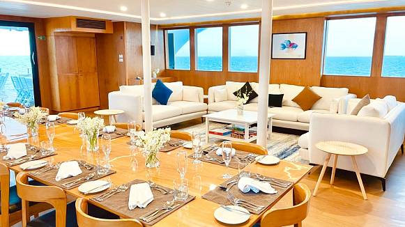 SAFIRA yacht