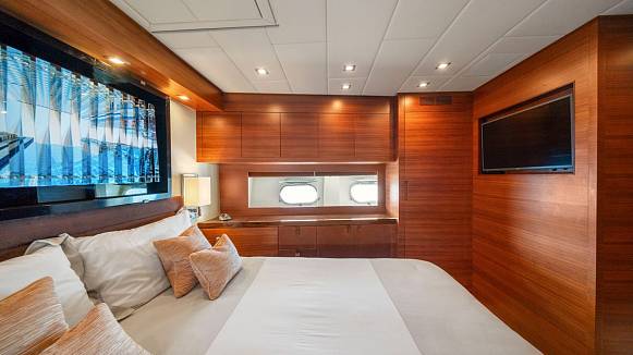 ECLAT yacht