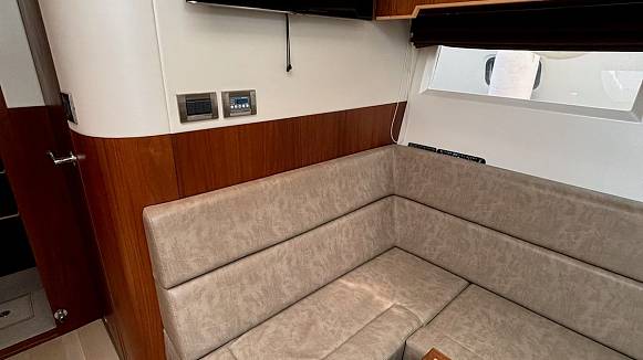 Яхта GALEON 445 HTS