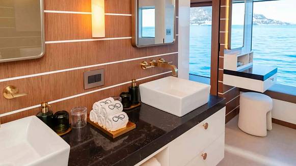INFINITY NINE yacht