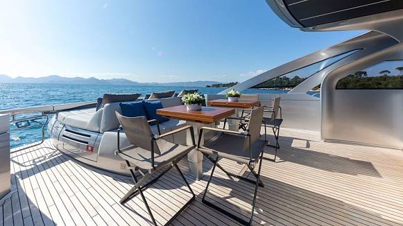MX5 yacht