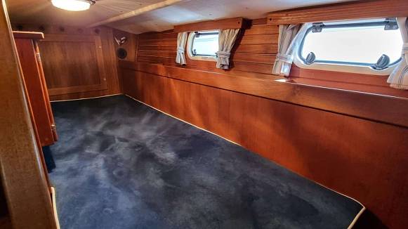 Яхта TARGA 44