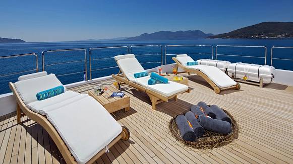 MIA RAMA yacht