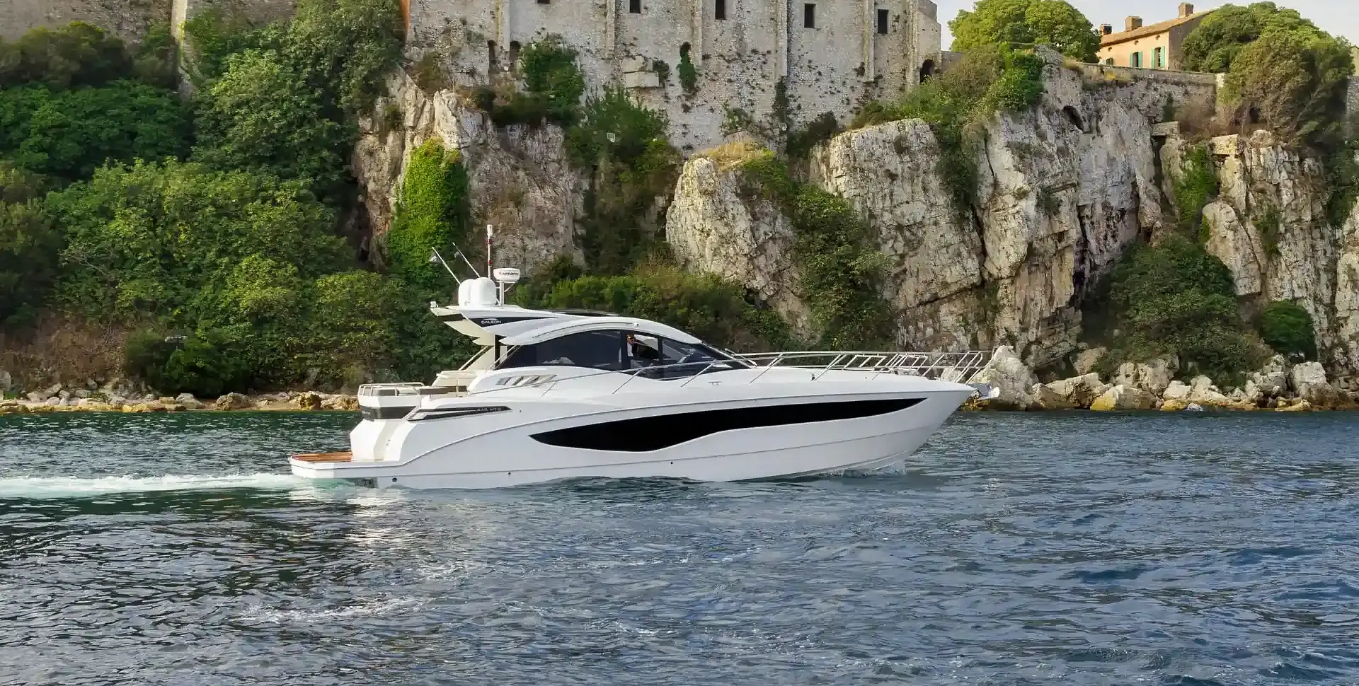 Яхта GALEON 485 HTS