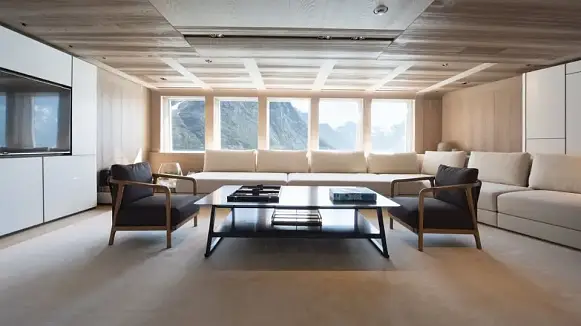 CLOUDBREAK yacht