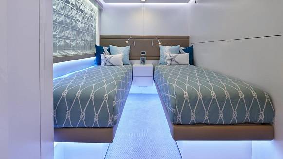 OCEAN'S SEVEN yacht