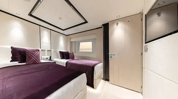 TRUE SENSE yacht