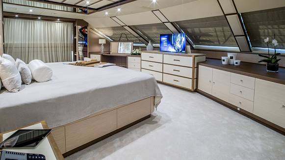 NELA yacht
