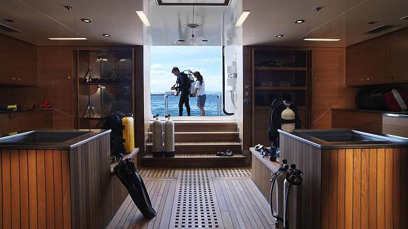 NAIA yacht
