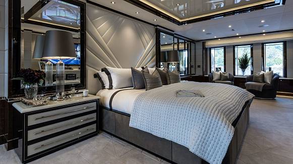 SOUNDWAVE yacht