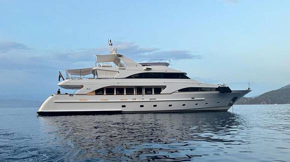 FRIENDSHIP yacht