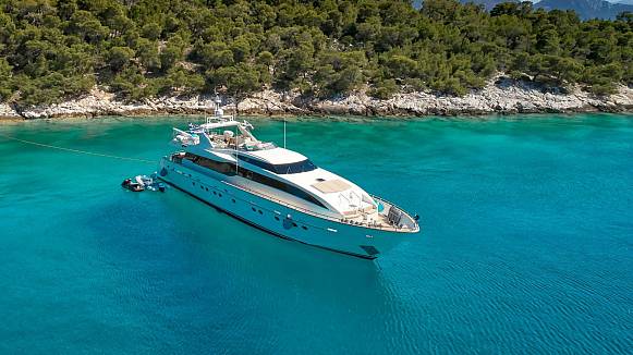 CELIA yacht