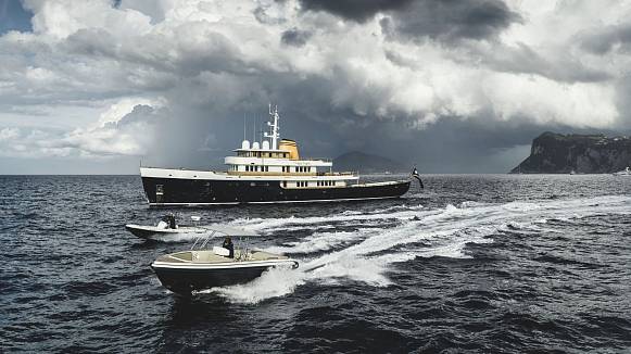 BLUE II yacht