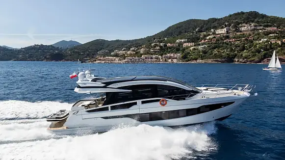 Яхта GALEON 650 SKY