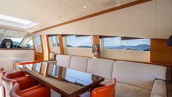 ECLAT yacht