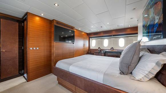 ECLAT yacht