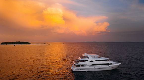 ALICE yacht