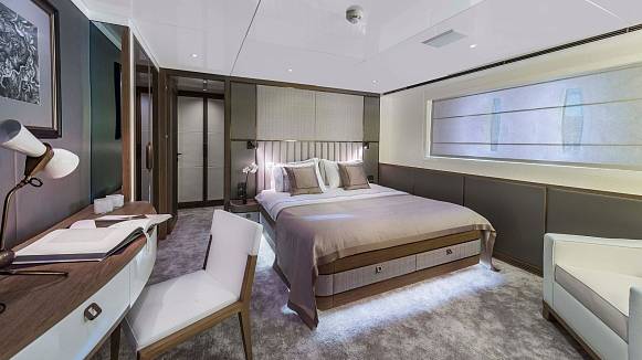 LIQUID SKY yacht