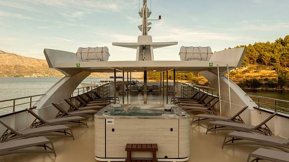OHANA yacht