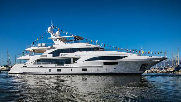 HAPPY ME yacht