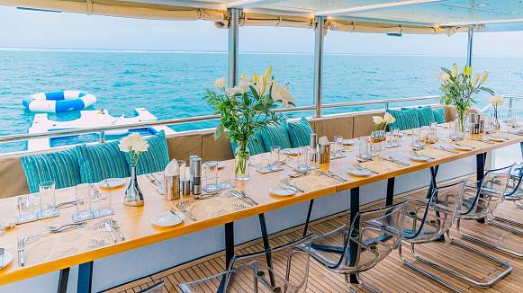 ALICE yacht